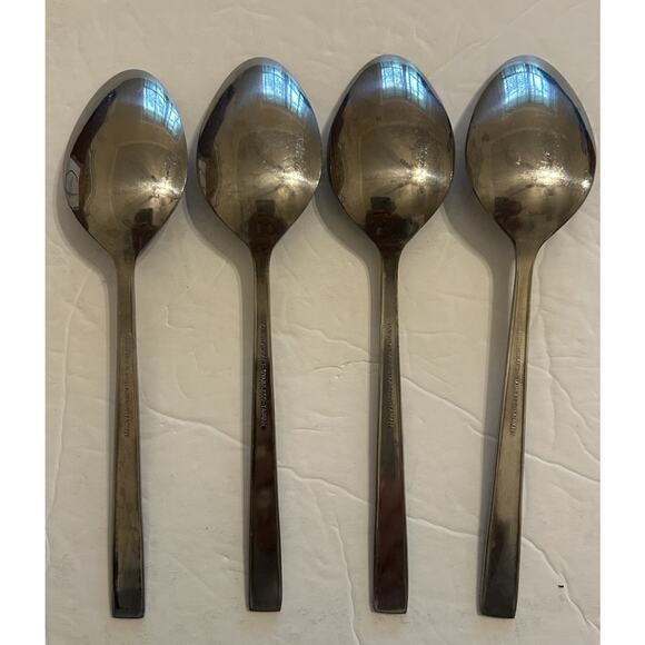 Vintage Customcraft Fluer De Lis Set Of 4 Soup/Dinner Spoon Stainless Flatware - Picture 4 of 6